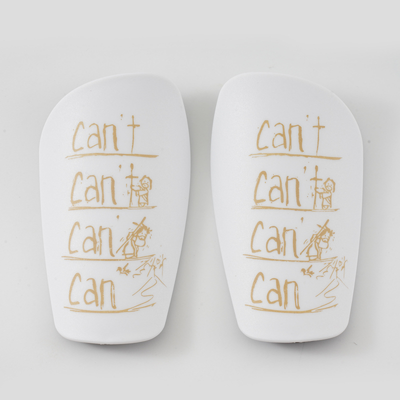 „Temu“ užsienio prekybos mini futbolo kojų apsauga simetriška išlenkta kojų apsauga sustorinta įdėklo tipo apsauginė plokštė įdėklo plokštės apsauga