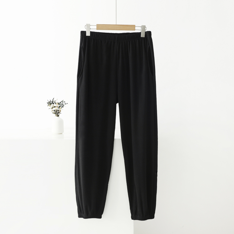 Keskealise isa pluss paks ja suurendatud lahtised sametist aluspüksid paksudele meestele. Talvised fliisvoodriga ja paksendatud vabaaja soojad püksid.