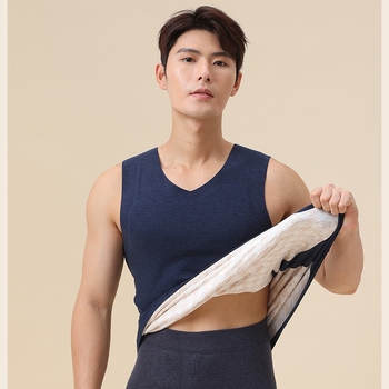 2024. aasta uus sügis-talvine meeste kolmekihiline villane termovest õmblusteta plaastriga alusmantli lihvimine paksendatud