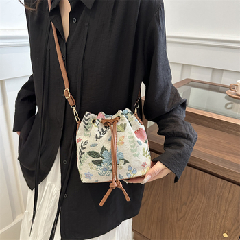 Vrhunska nova kineska modna torba u etničkom stilu, ženska, nova modna torba preko ramena za ljeto 2025.
