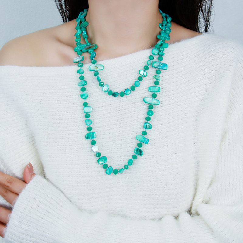 Euroopa ja Ameerika piiriülesed plahvatused värviliste koortega helmestega pikk kaelakee naistele uus sügis- ja talvine atmosfääriline pikk villane ketiga ehe