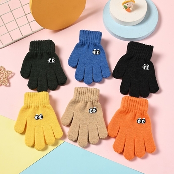 Beebikindad sügiseks ja talveks Korea stiilis multifilmikujulised armsad lasteaia soojad villased kootud viie sõrmega lastekindad hulgimüügist