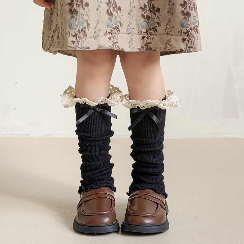 Tüdrukute virnastatud sokid kevad- ja sügissokid Korea stiilis sügis- ja talvekootud heegeldatud lille kroonlehega beebi paksendatud soe säärekate trendikas
