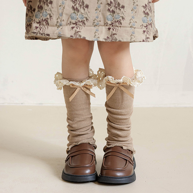 Tüdrukute virnastatud sokid kevad- ja sügissokid Korea stiilis sügis- ja talvekootud heegeldatud lille kroonlehega beebi paksendatud soe säärekate trendikas