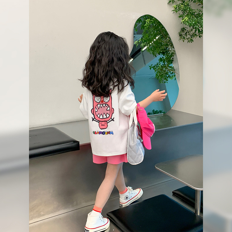 Pantaloni scurți pentru fete, vara 2025, stil nou, pantaloni pentru copii, la modă, pantaloni casual pentru copii, cel mai ușor pentru pantaloni de meci, pantaloni sport