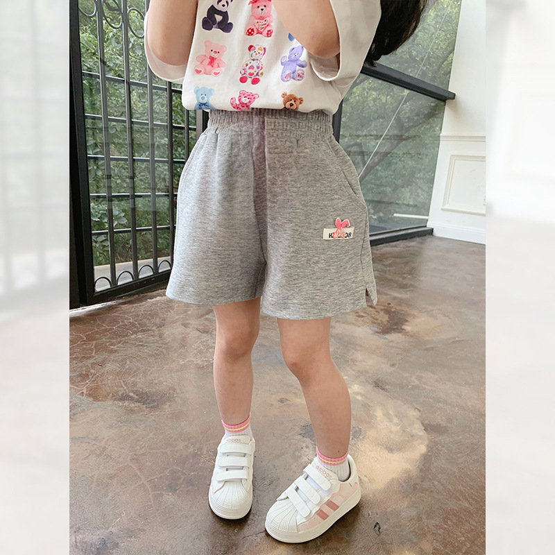 Pantaloni scurți pentru fete, vara 2025, stil nou, pantaloni pentru copii, la modă, pantaloni casual pentru copii, cel mai ușor pentru pantaloni de meci, pantaloni sport