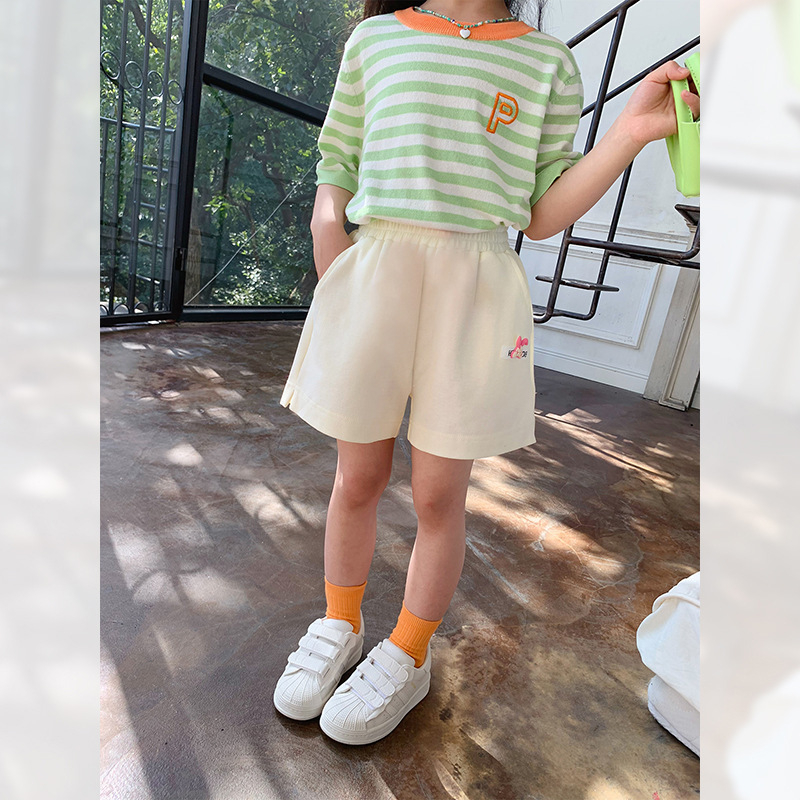 Pantaloni scurți pentru fete, vara 2025, stil nou, pantaloni pentru copii, la modă, pantaloni casual pentru copii, cel mai ușor pentru pantaloni de meci, pantaloni sport