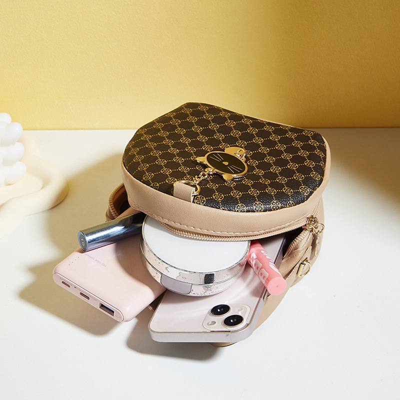 Kvetinová malá okrúhla taška 2024 malá taška jednoduchá ležérna malá taška výrobcovia zahraničného obchodu veľkoobchodná potlač tašky v zahraničnom štýle