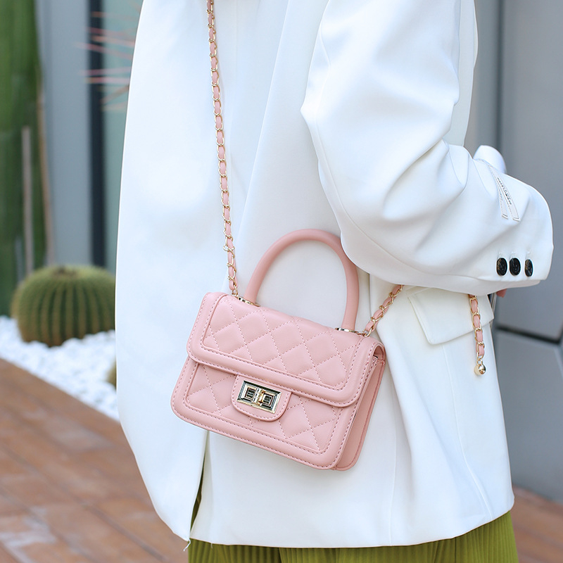 Mala četvrtasta torba, luksuzna, svestrana, mala mirisna torba s lancem, romboidna praktična torba, nišni dizajn, torba preko tijela preko jednog ramena