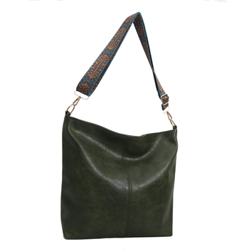 Veliki kapacitet, mekana površina, ležerna, zima 2023., nova modna, trendi, temperamentna, široka naramenica ispod pazuha, ženska torba preko tijela, kanta