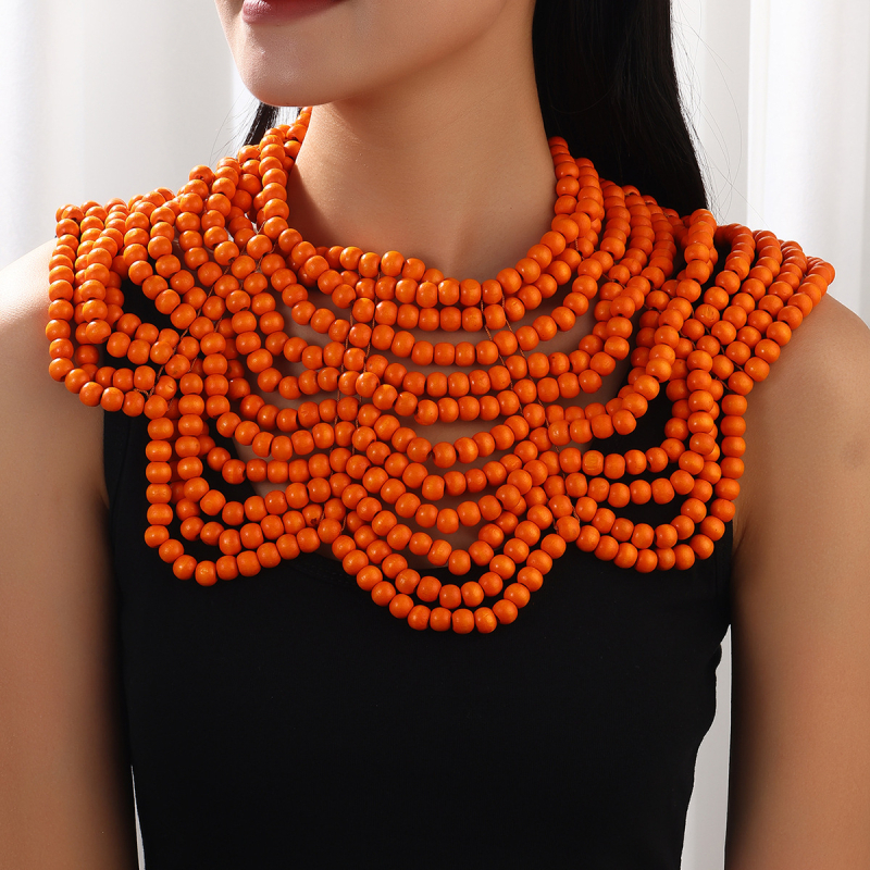 Euroopa ja Ameerika liialdatud mitmekihilised puidust helmestega õlasall, lillekujuline etnilise stiiliga kaelakee isikupärastatud peo- ja banketiehted