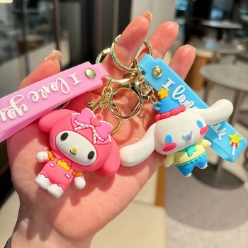 Karikatūras Sanrio atslēgu piekariņš Jauka hellokitty lelle Pāris Somas Kulona atslēgu piekariņš Maza dāvana