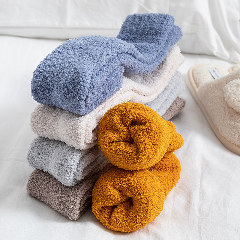 Paaride korallfliisist sokid, naiste sääremarja sokid, magamis- ja kodupõranda sokid, meeste talvised fliisvoodriga, paksendatud, soojad keskmise pikkusega sokid.