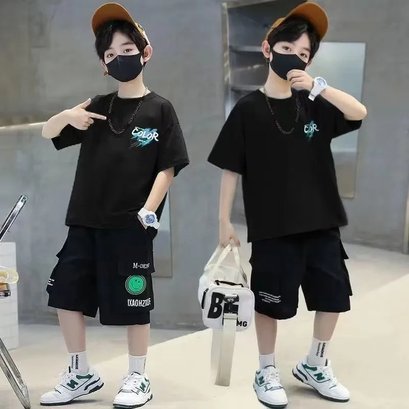 Rochie de vară pentru băieți, cool, frumos, cu mânecă scurtă, tricou 2023, nou-veniți CUHK, stil occidental pentru copii, băieți, vară, prăjit pe stradă, tricou de celebritate pe internet, la modă