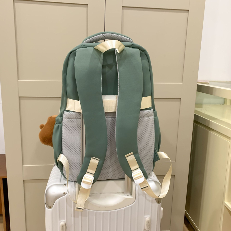 Uus koomiksiga kapibara aksessuaaride värvi sobitamise seljakott keskkooliõpilastele suure mahutavusega koolikott vabaaja arvuti seljakott hulgimüük