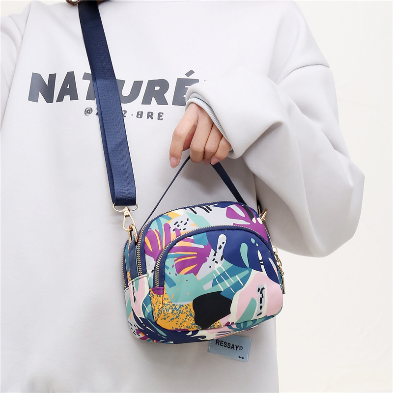 Internetska modna personalizirana mala torba za žene 2022. ove godine popularna torba za rame, mala ženska torba