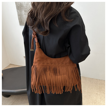 Prekogranična europska i američka modna retro torba s resicama za žene, sezona 2024., novi boemski stil, ležerna, za sve kombinacije ramena