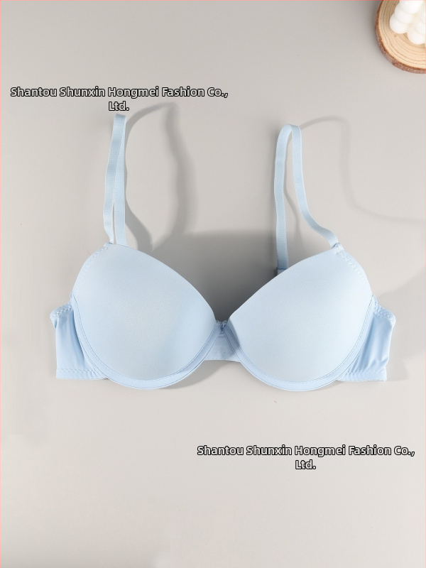 Seksuali, lankeliais puošta „Push-up“ liemenėlė iš „Temushein“ iš „Amazon“. Toks pats stilius sandėlyje. Karštai parduodama ir kitose šalyse.