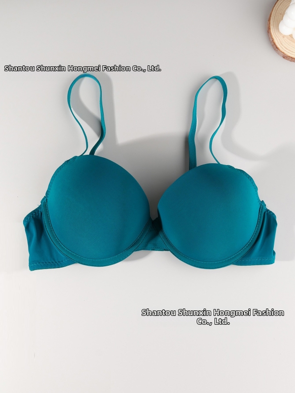 Seksuali, lankeliais puošta „Push-up“ liemenėlė iš „Temushein“ iš „Amazon“. Toks pats stilius sandėlyje. Karštai parduodama ir kitose šalyse.