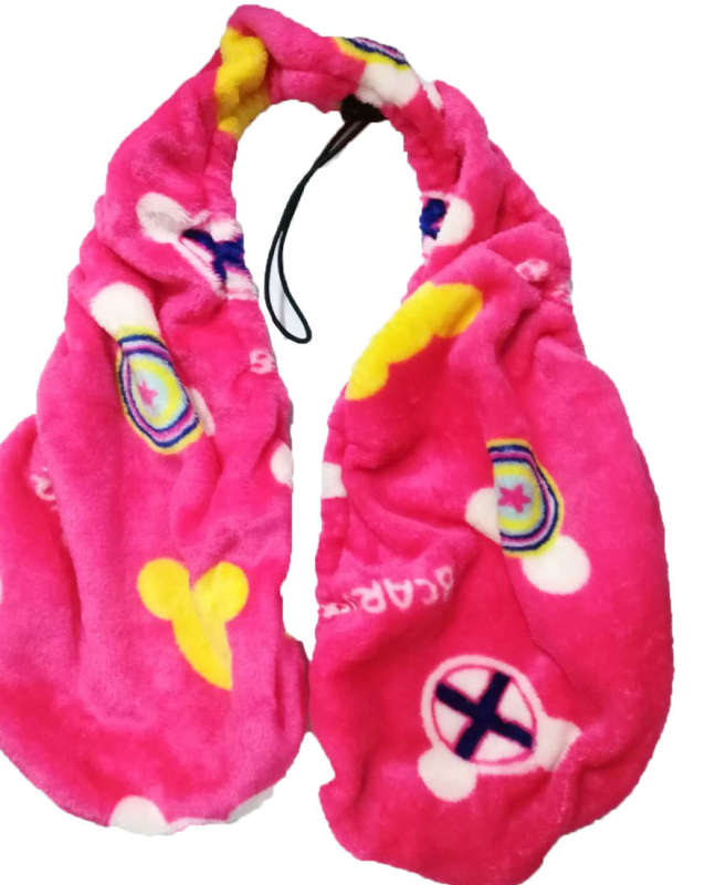 C tarpvalstybinis tiekimas „Tata“ rankšluostis, saldainių spalvos, didelis krūtinės apvadas, vamzdelio formos rankšluostis, liemenėlė, vonios rankšluostis, apvyniotas krūtine