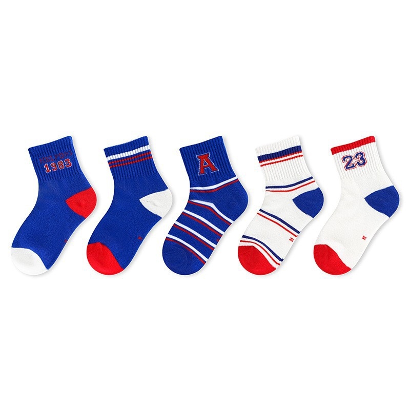 Sügisesed ja talvised uued laste sokid torus, laste sokid kammitud puuvillast, multifilmitrükiga, meeste ja naiste, suurte laste A-klassi beebisokid hulgimüügist