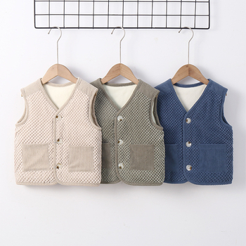 Lasteriiete vest väikestele ja keskmise suurusega lastele aurutatud sametist vest 2024. aasta sügis- ja talve uus plüüsvest Korea stiilis vest