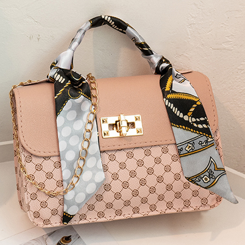 Vanjska trgovinska torba Ženska torba ženske torbe 2023 Nova modna lančana torba preko tijela Svileni šal Mala četvrtasta torba