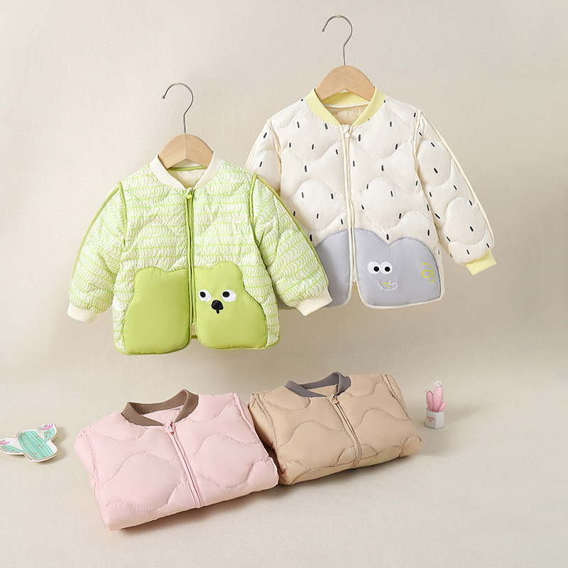 Atlaide dūnu jakām zēniem un meitenēm 2024. gada rudens un ziemas jaunā bērnu vieglā jaka mazuļiem, kas iziet ārā, baltas pīles dūnas ziemā