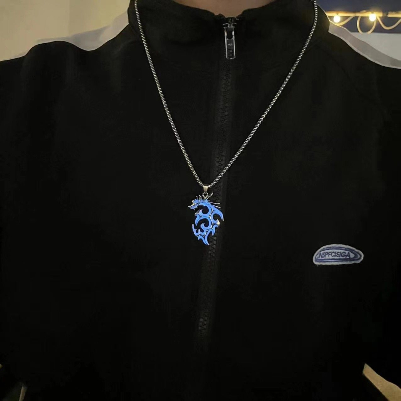 Nova Yanggang dominantna svjetleća ogrlica sa zmajem u plamenu, trendi muška, cool svjetleća ogrlica sa zmajem, modni privjesak za parove, nakit za sve uzraste