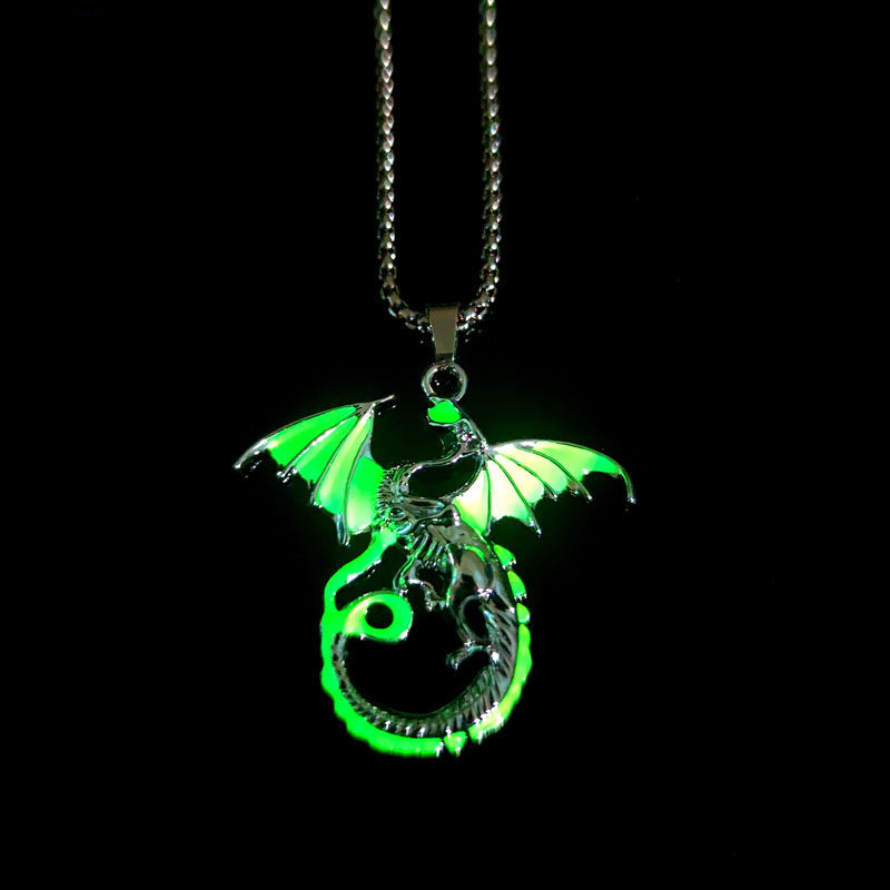 Nova Yanggang dominantna svjetleća ogrlica sa zmajem u plamenu, trendi muška, cool svjetleća ogrlica sa zmajem, modni privjesak za parove, nakit za sve uzraste