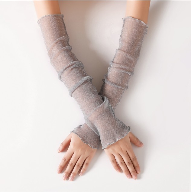 Kevad- ja suvedaamide päikesekaitseümbrised kuldsete ja hõbedaste siidist varrukatega, läbipaistva võrgust jalanõudega, naiste päikesekaitseümbrised hulgimüügist