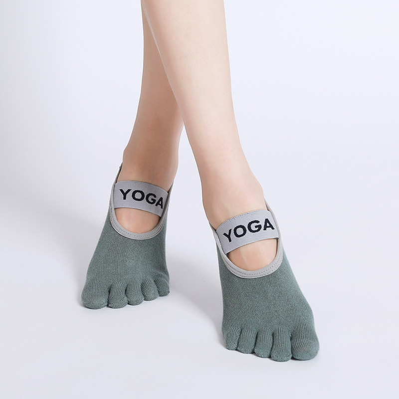 Naujos, tarpvalstybinės, skaldytų pirštų jogos kojinės, plačiajuosčio ryšio neslystančios penkių pirštų kojinės, skirtos šokių, pilateso, moterų jogos praktikos kojinės, didmeninė prekyba.