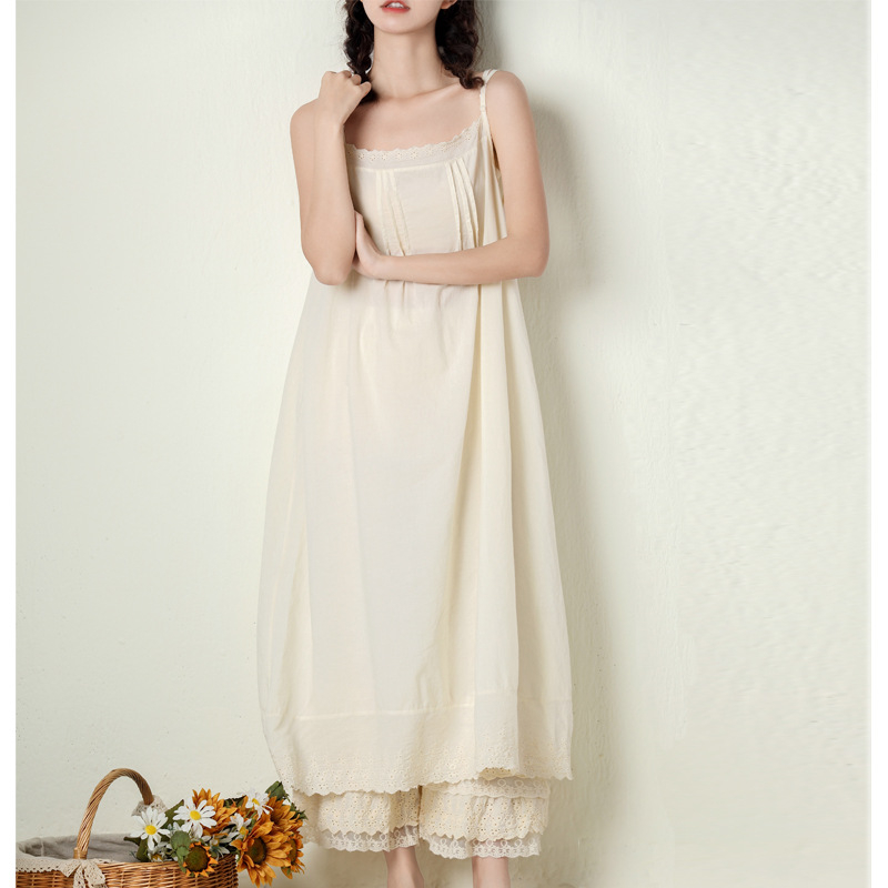 Proljeće i ljeto Nova japanska ženska odjeća Prekrasna haljina s naramenicama na leđima, labava, univerzalna, osnovna podsuknja, prsluk, ženska unutarnja haljina