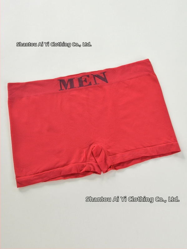 Europski i američki prekogranični Temu specijaliziran je za visokoelastične muške ležerne bešavne udobne prozračne mekane muške bokserice do sredine struka