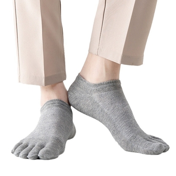 Dešimt porų nemokamu pristatymu vyriškų nematomų penkių pirštų kojinių vasarinių negilių silikoninių neslystančių vyriškų kojinių su laiveliu, kojinių su pirštais, tiesioginiai pardavimai iš gamyklos.