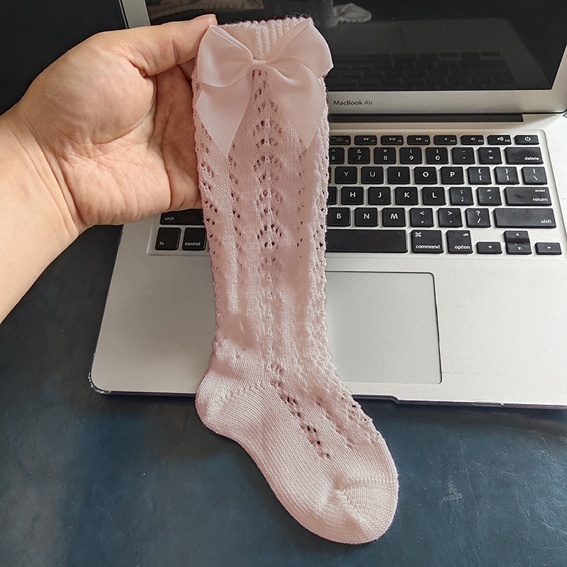 ins Tüdrukute Hispaania stiilis rasketööstuse keskmise pikkusega sukad suurtele ja väikestele lastele õõnsad lipsuga beebivõrksokid