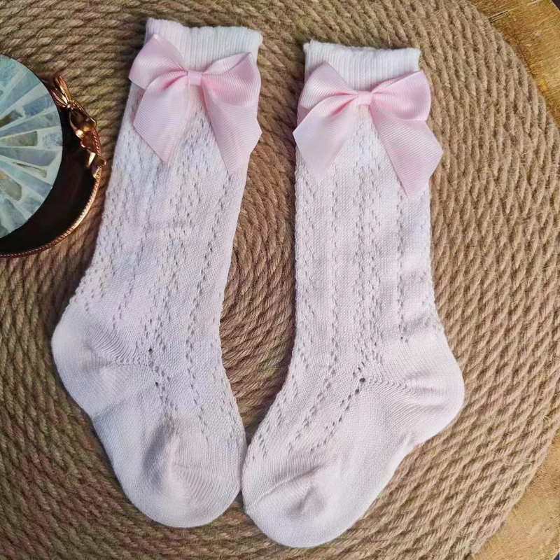 ins Tüdrukute Hispaania stiilis rasketööstuse keskmise pikkusega sukad suurtele ja väikestele lastele õõnsad lipsuga beebivõrksokid