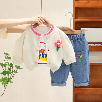 Σετ μακρύ παντελόνι τζιν μόδας 2023 για παιδιά, πουκάμισο με μακριά μανίκια και μονό κουμπί σε καθαρό χρώμα, φθινοπωρινό σύνολο για μικρά κορίτσια, σετ τριών τεμαχίων για εξωτερικά ρούχα