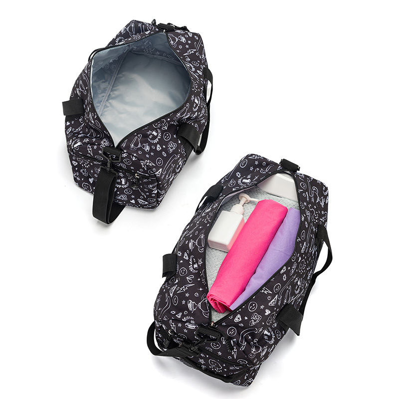 Vienkārša pārnēsājama ceļojumu soma sporta fitnesam ar lielu ietilpību, plecu soma pāri plecam, Oksfordas auduma multfilmu apdrukāta ceļojumu soma