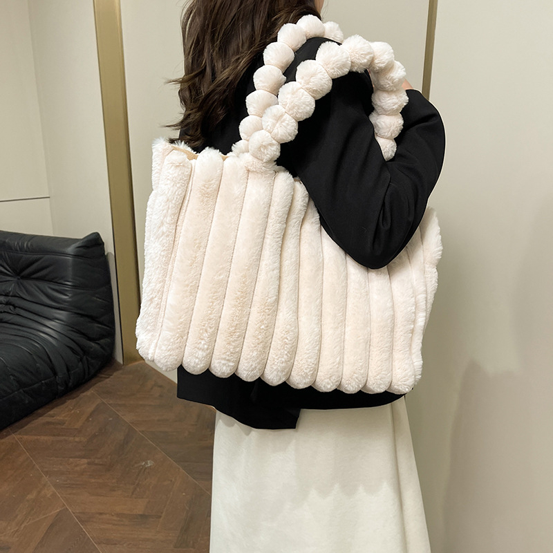 2024-es nagy kapacitású táska, téli, új koreai stílusú, egyszínű, divatos kézitáska, diák, egyszerű ingázós Mao Mao táska