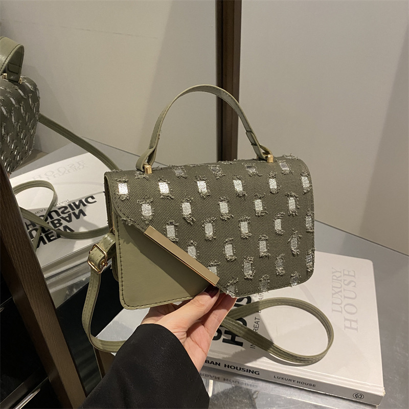 Moteriškas stilingas, aukštos kokybės 2024 m. rudens/žiemos naujo dizaino mažas rankinukas per petį, laisvalaikio stiliaus, mažas kvadratinis rankinukas