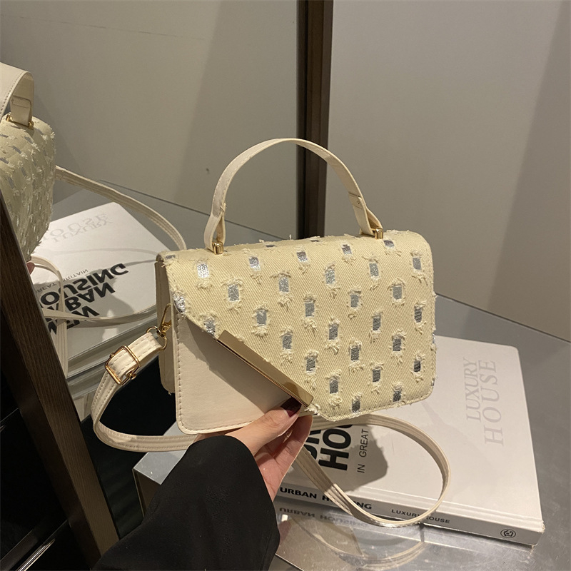 Moteriškas stilingas, aukštos kokybės 2024 m. rudens/žiemos naujo dizaino mažas rankinukas per petį, laisvalaikio stiliaus, mažas kvadratinis rankinukas