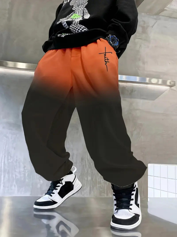 2024 Novi dječački dizajn u korejskom stilu, opušten i zgodan, udobne tanke sportske jesenske duge hlače za sve vrste sportova