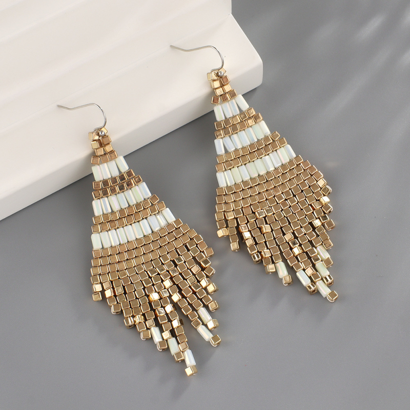 Europietiški ir amerikietiški retro etninio stiliaus kutais puošti auskarai, moteriški nišiniai temperamentai, rankų darbo karoliukai, bohemiški spalvų ryžių karoliukų auskarai