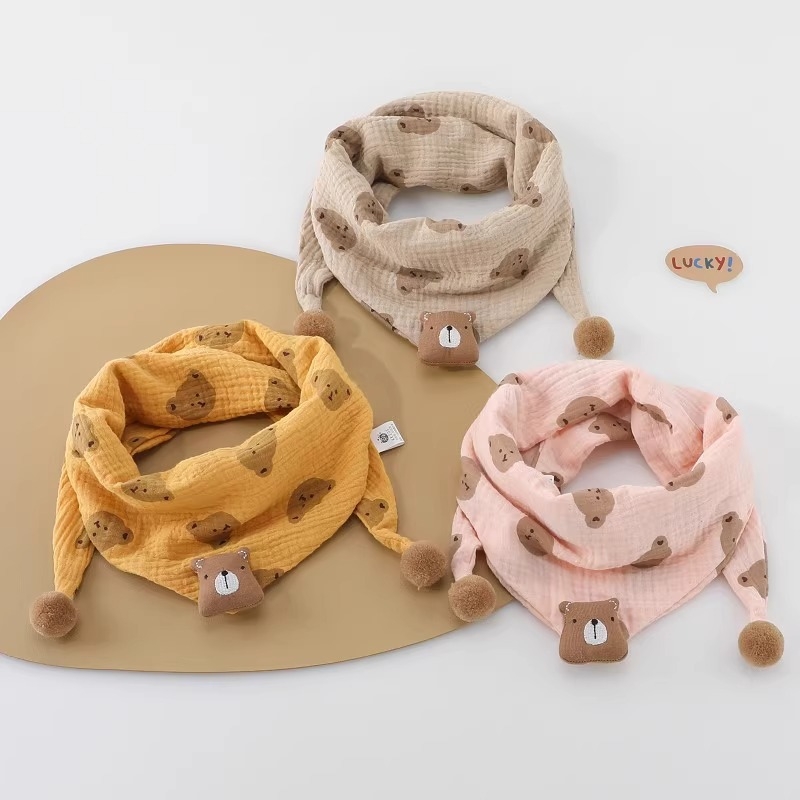 Vaikiškas korėjietiškas animacinių filmukų trikampis 2024 m. Naujas rudens ir žiemos kūdikio vėjui atsparus šiltas mielas meškiuko šalikas