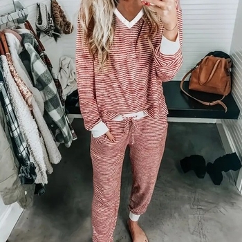 Ευρωπαϊκό και Αμερικανικό Διασυνοριακό Φθινόπωρο και Χειμώνας Άνετα Ριγέ Στάμπες Casual Ρούχα για το Σπίτι Μακρυμάνικα Μπλούζες με V Λαιμόκοψη και Παντελόνια Jogging
