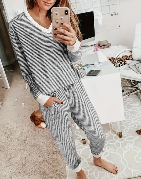 Costume casual europene și americane transfrontaliere toamna și iarna confortabile cu dungi imprimate, haine de casă, topuri și pantaloni de jogging cu mânecă lungă și decolteu în V