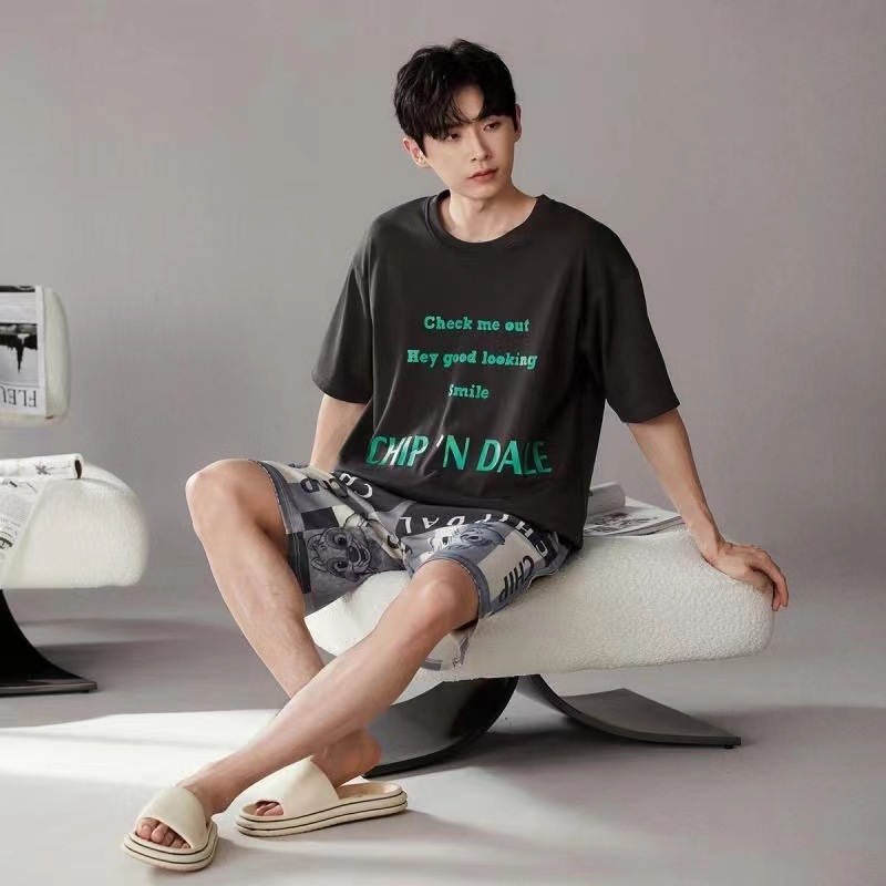 Vasarinės vyriškos pižamos, vyriškos vasarinės medvilninės animacinių filmukų stiliaus pižamos, vidutinio ir didelio dydžio, vaikiškos, vasarinės, namų aprangos, trumpomis rankovėmis, jaunimo, korėjietiško stiliaus, plonos, trumpomis rankovėmis.