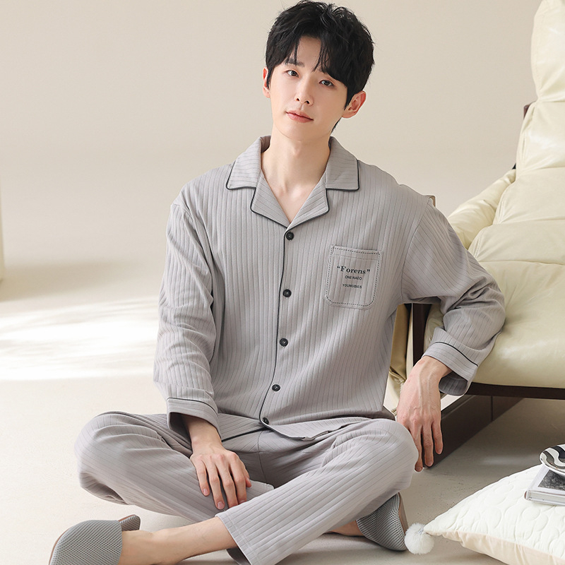 Pavasarinės kvadratinės apykaklės atlapo megztinis ilgomis rankovėmis vyriškos pižamos dryžuotos languotos kasdienės plius dydžio jaunimo namų drabužiai vyrams