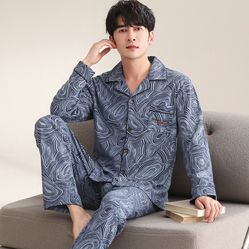 Didmeninė prekyba vyriškomis pavasario ir rudens medvilninėmis ilgomis rankovėmis, kurias galima dėvėti lauke, plius dydžio vyriškas plonas namų kostiumas rudeniui ir žiemai.